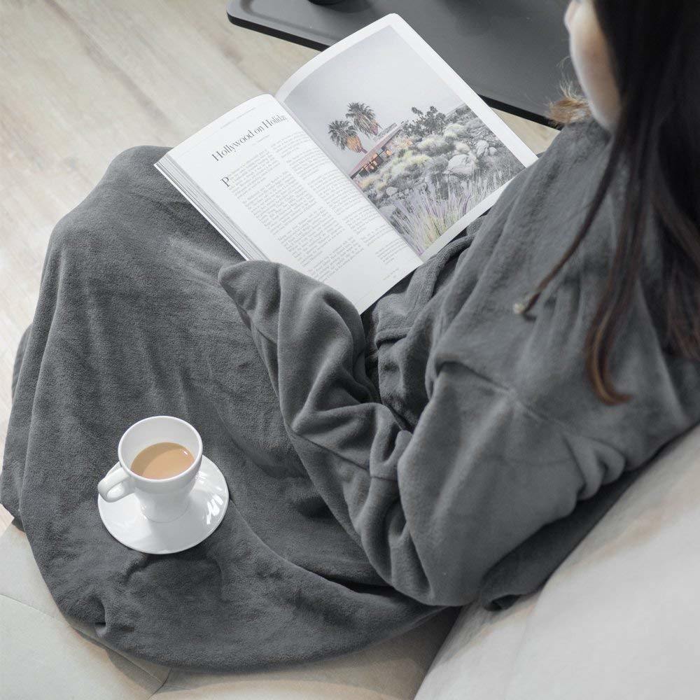 Super Soft Warm Polyester Fleece Throw Blanket with Sleeves Pocket