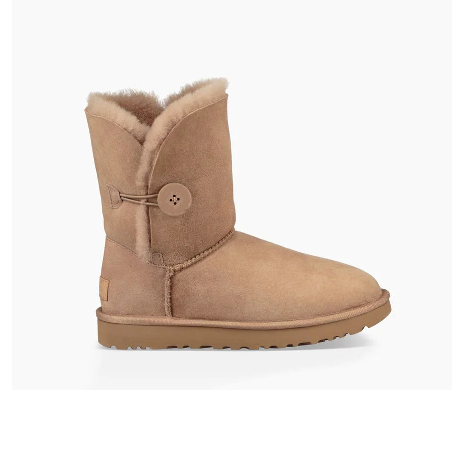 New Arrival Fashion Style Warm Decorative Buttons Women Fur Boots for Winter