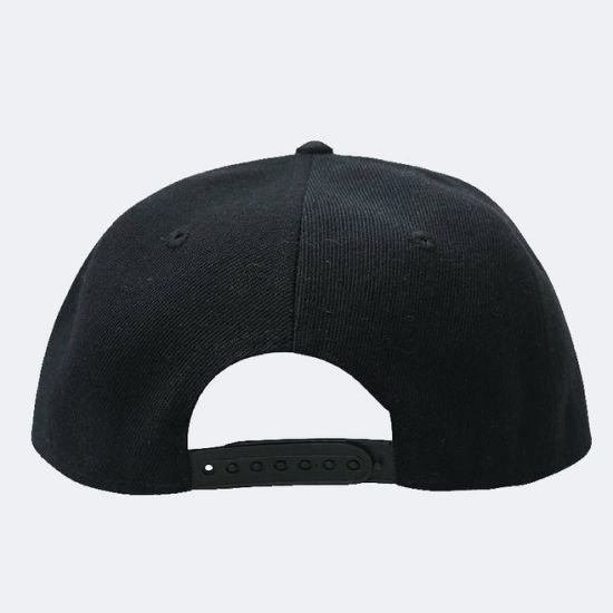 Custom Metal Plate Yupoo Snapback Cap with Sexy Lip and Rivet