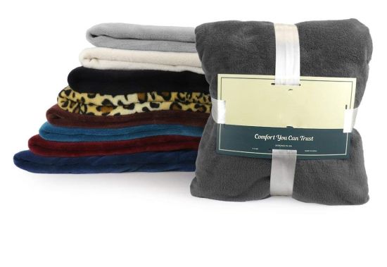 Super Soft Warm Polyester Fleece Throw Blanket with Sleeves Pocket