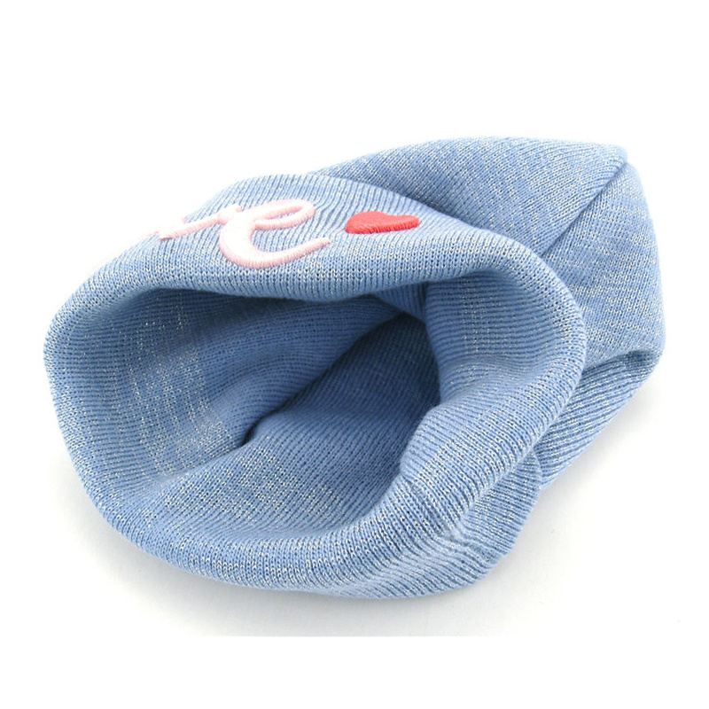 Acrylic 3 D Embroidery Sport Winter Knitted Hat Custom Warm Ski Cap Solid Color Beanie Hats