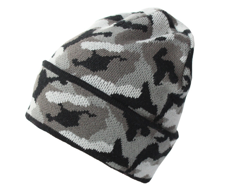 BSCI Audit 100% Acrylic Knitted Hat Thickened Fleece Lining Army Camouflage