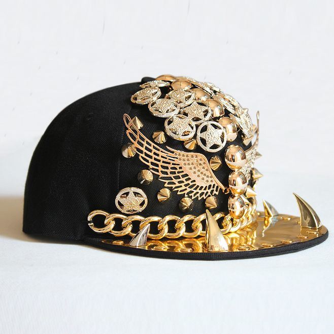 Custom Metal Plate Yupoo Snapback Cap with Sexy Lip and Rivet