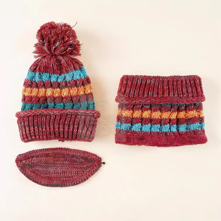 Women Soft Warm Thick Cable Knitted Winter Hat and Scarf